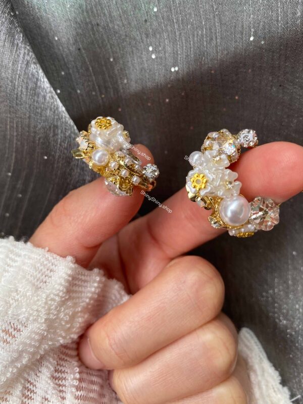 e01 Golden Blossom
