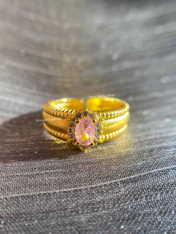 r04 Golden Pink