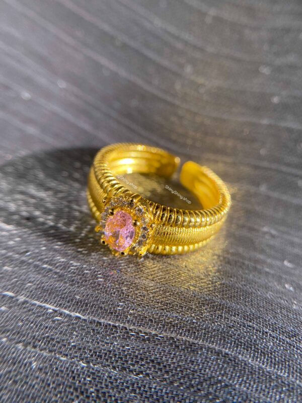 r04 Golden Pink