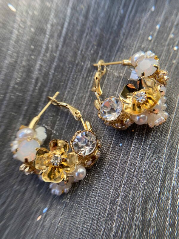 e01 Golden Blossom