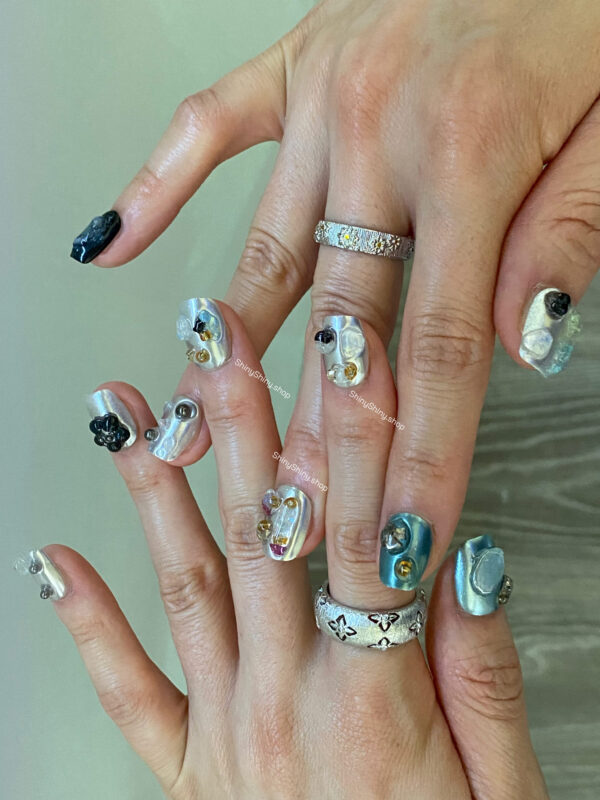 n07 Blue Silver Stones